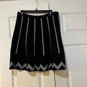 Spense  Classic Black and White Skirt